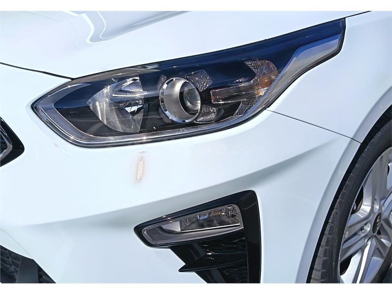 Kia Ceed 1.6 CRDi 100kW (136CV) DCT Business - foto 17