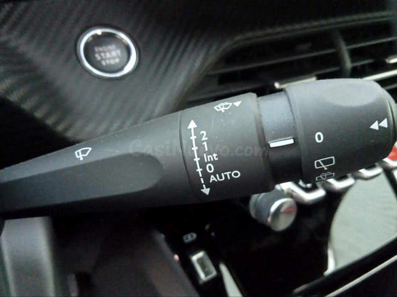 Peugeot 2008 Eléctrico Allure Pack 100 kW (136 CV) - foto 22