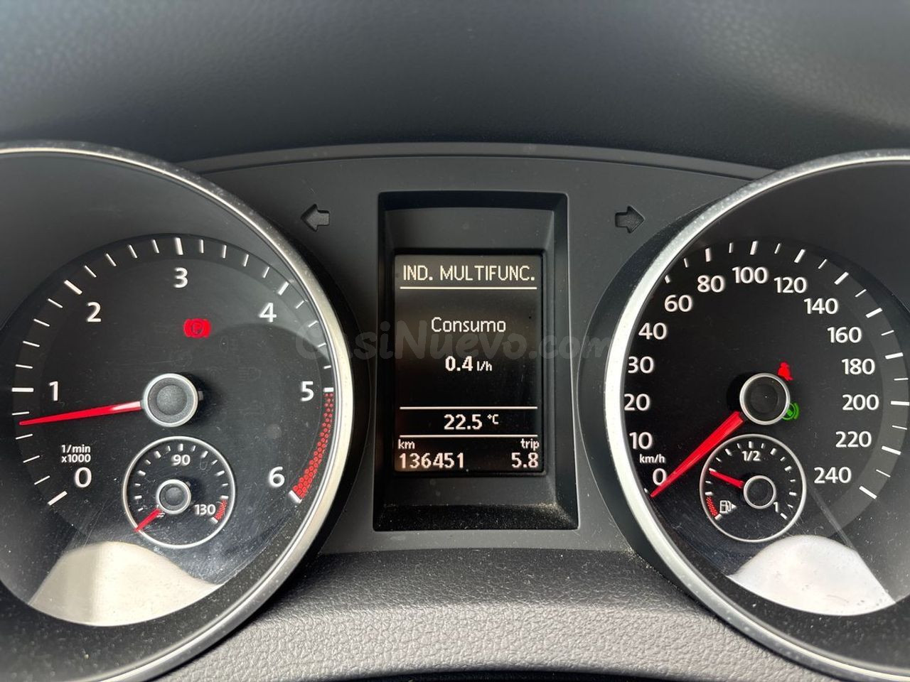 Volkswagen Golf 1.6 TDI 105 DSG Advance BMotion Tech - foto 13