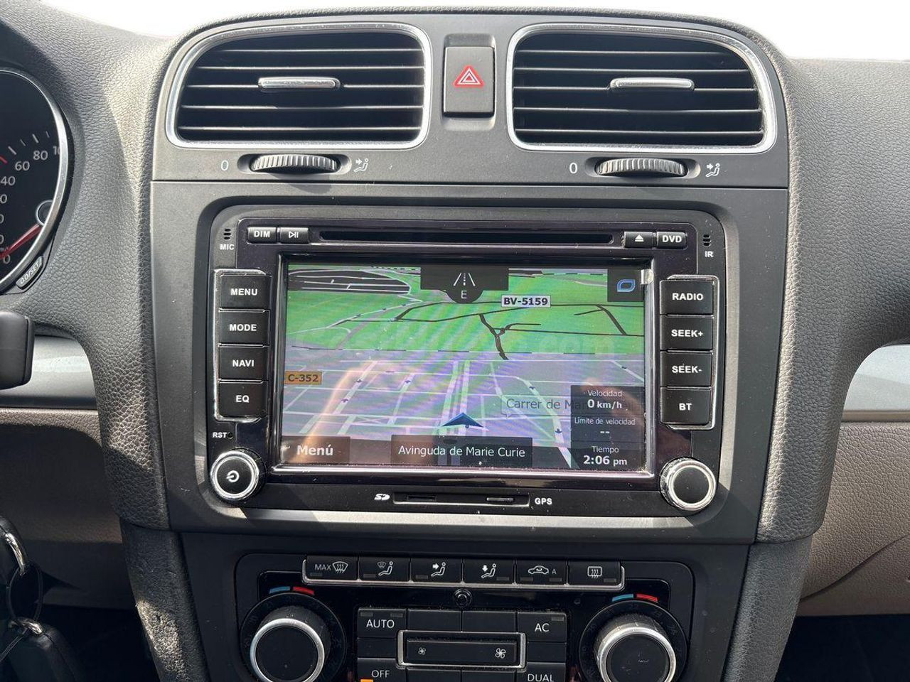 Volkswagen Golf 1.6 TDI 105 DSG Advance BMotion Tech - foto 15