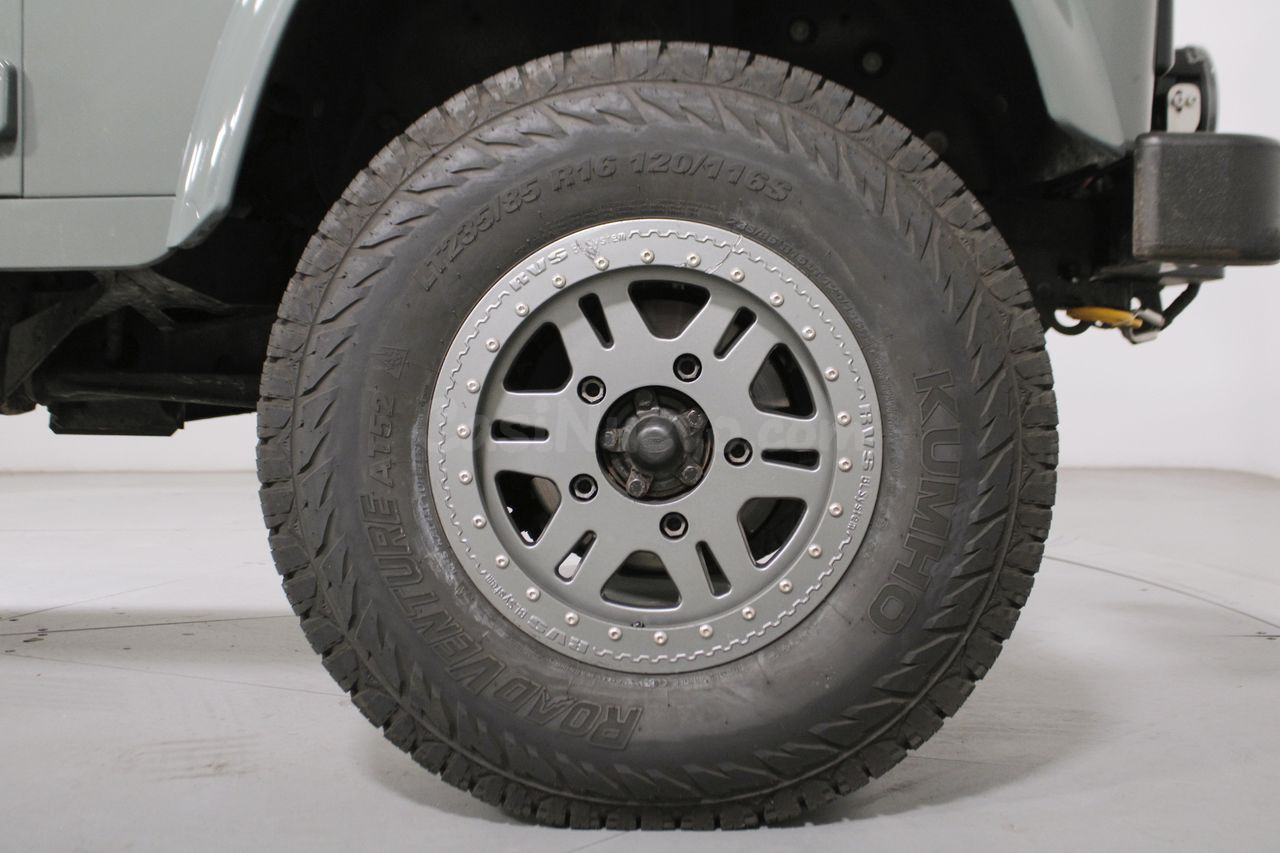 Land-Rover Defender 90 SW E 3P - foto 7