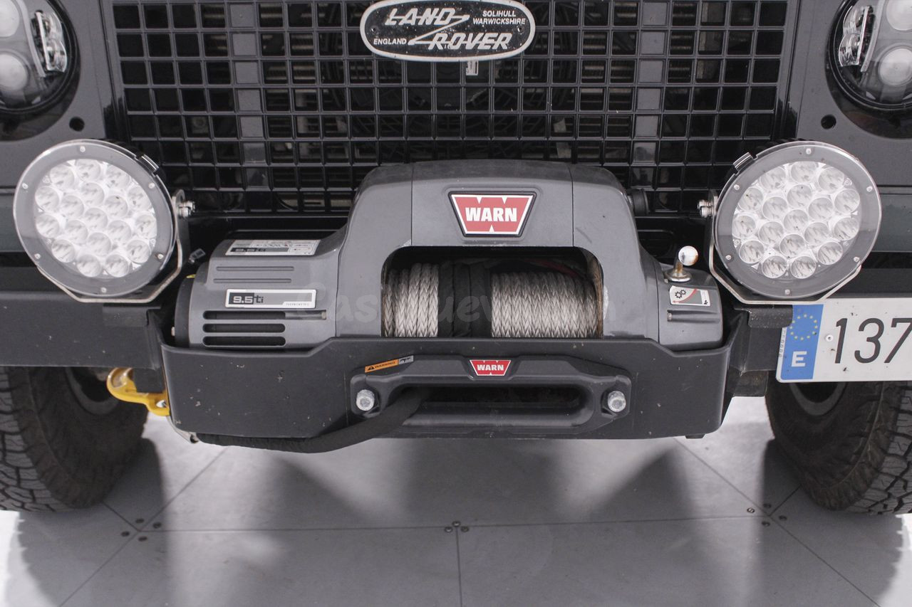 Land-Rover Defender 90 SW E 3P - foto 26