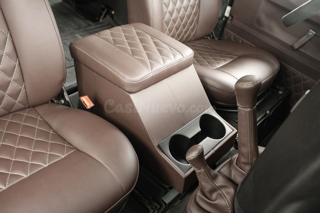 Land-Rover Defender 90 SW E 3P - foto 29