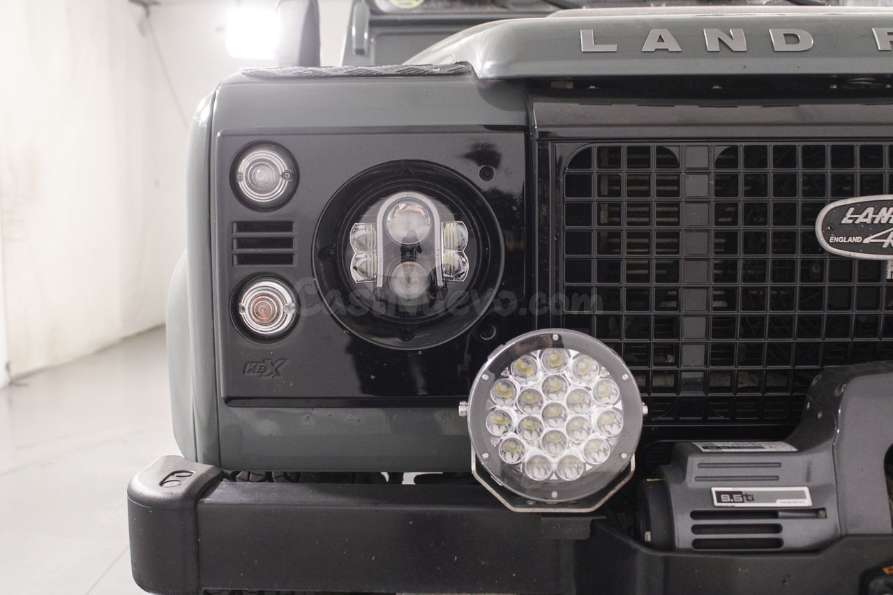 Land-Rover Defender 90 SW E 3P - foto 33