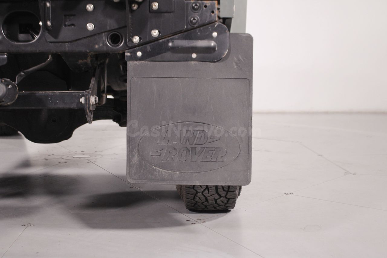 Land-Rover Defender 90 SW E 3P - foto 35