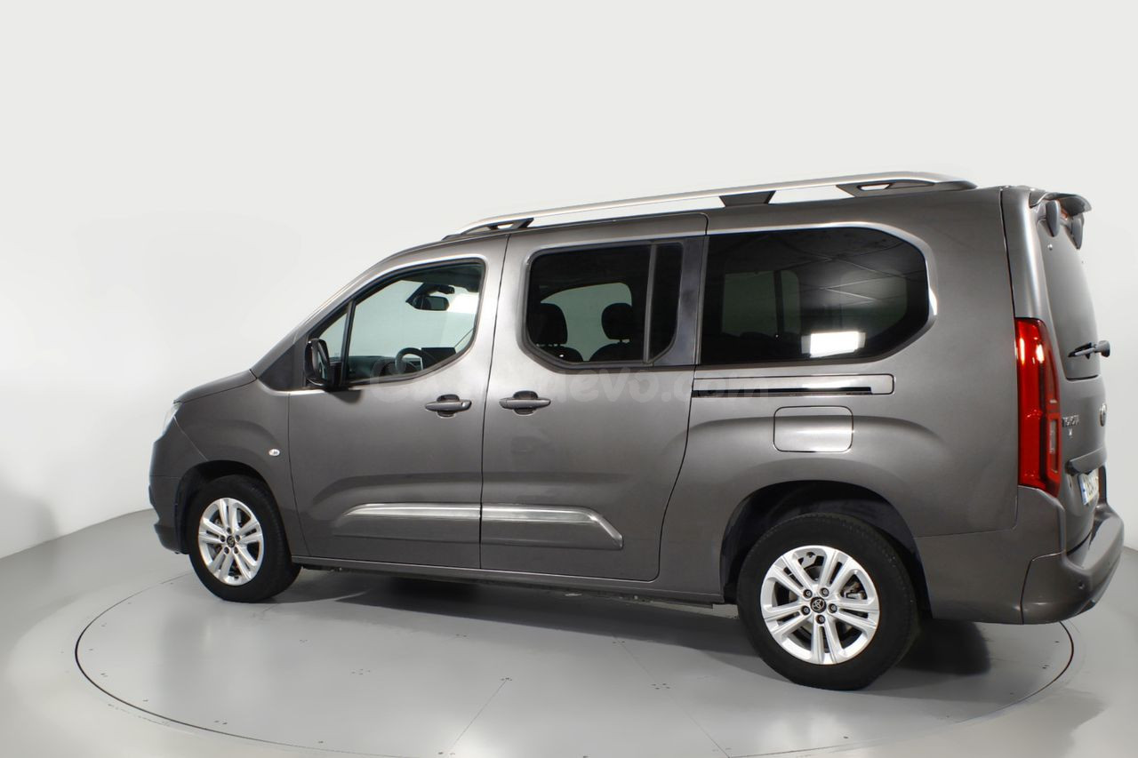 Toyota Proace City 1.2 96KW FAMILY ACTIVE LWB AUTO 7STR 5P 7 - foto 18