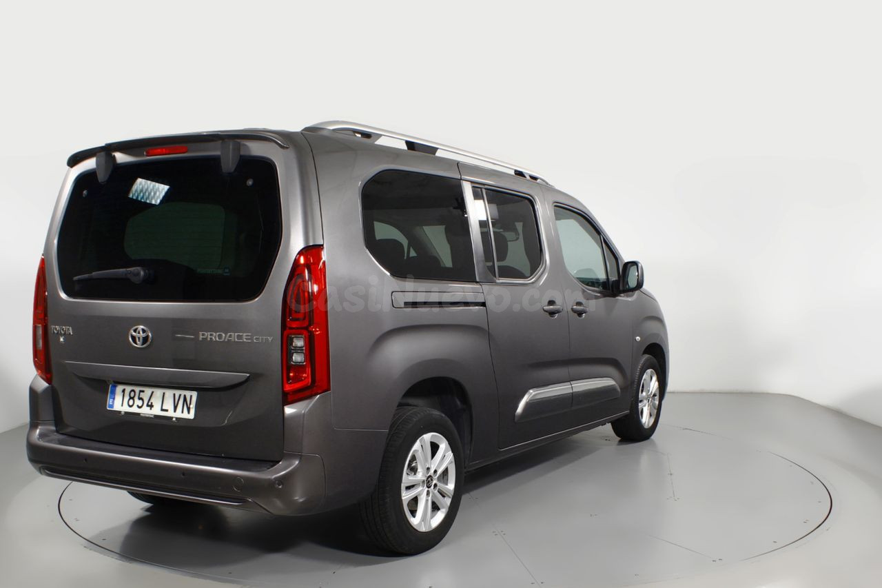 Toyota Proace City 1.2 96KW FAMILY ACTIVE LWB AUTO 7STR 5P 7 - foto 24