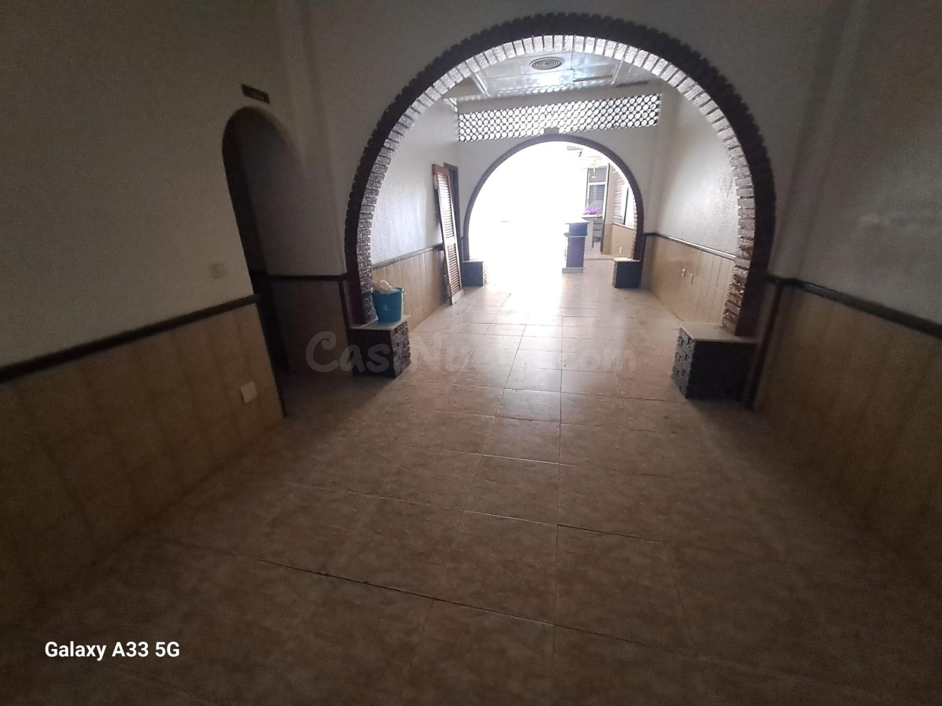 Local comercial en Águilas: 80 m2 para reformar con orientac - foto 11