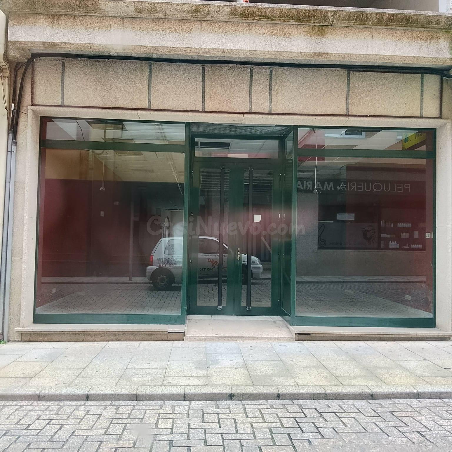 Local en alquiler en el centro de Cee – 110 m2, doble fachad