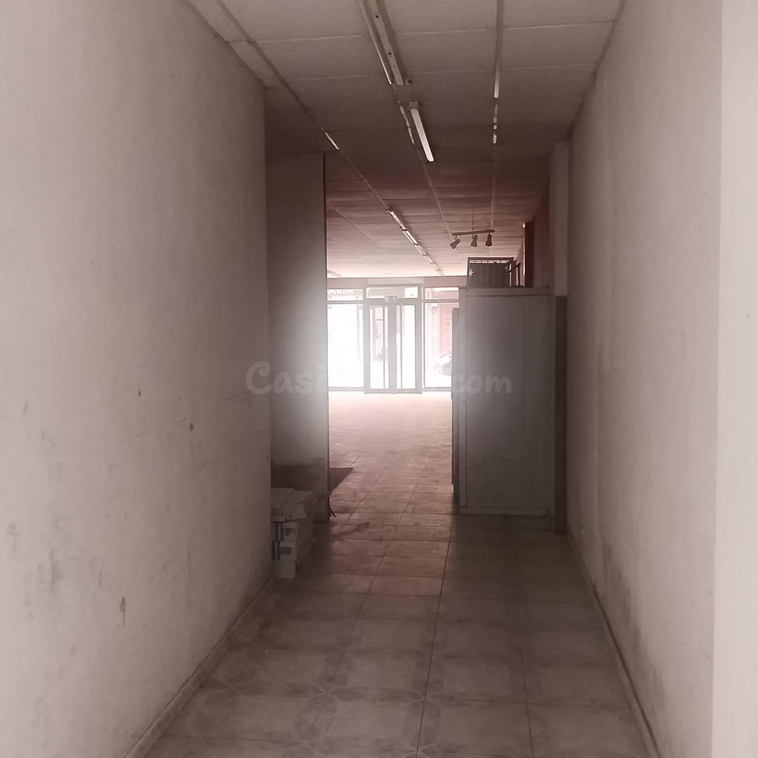 Local en alquiler en el centro de Cee – 110 m2, doble fachad - foto 6