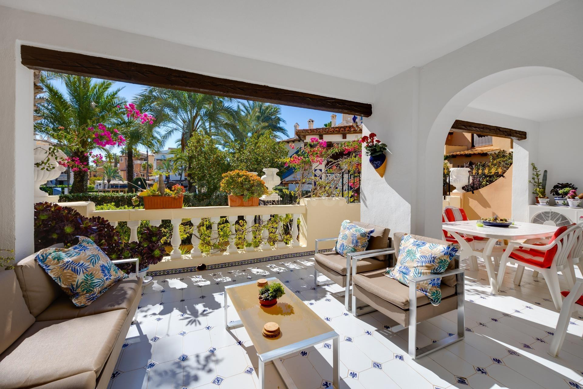 Maravilloso piso bajo (aprox. 72 m2) con gran terraza en la  - foto 3