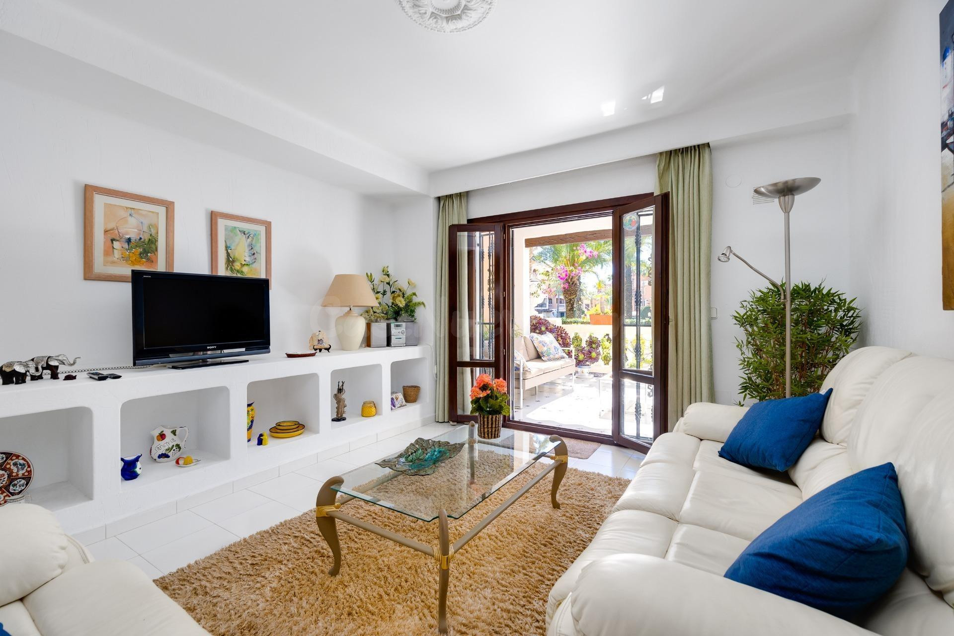 Maravilloso piso bajo (aprox. 72 m2) con gran terraza en la  - foto 10