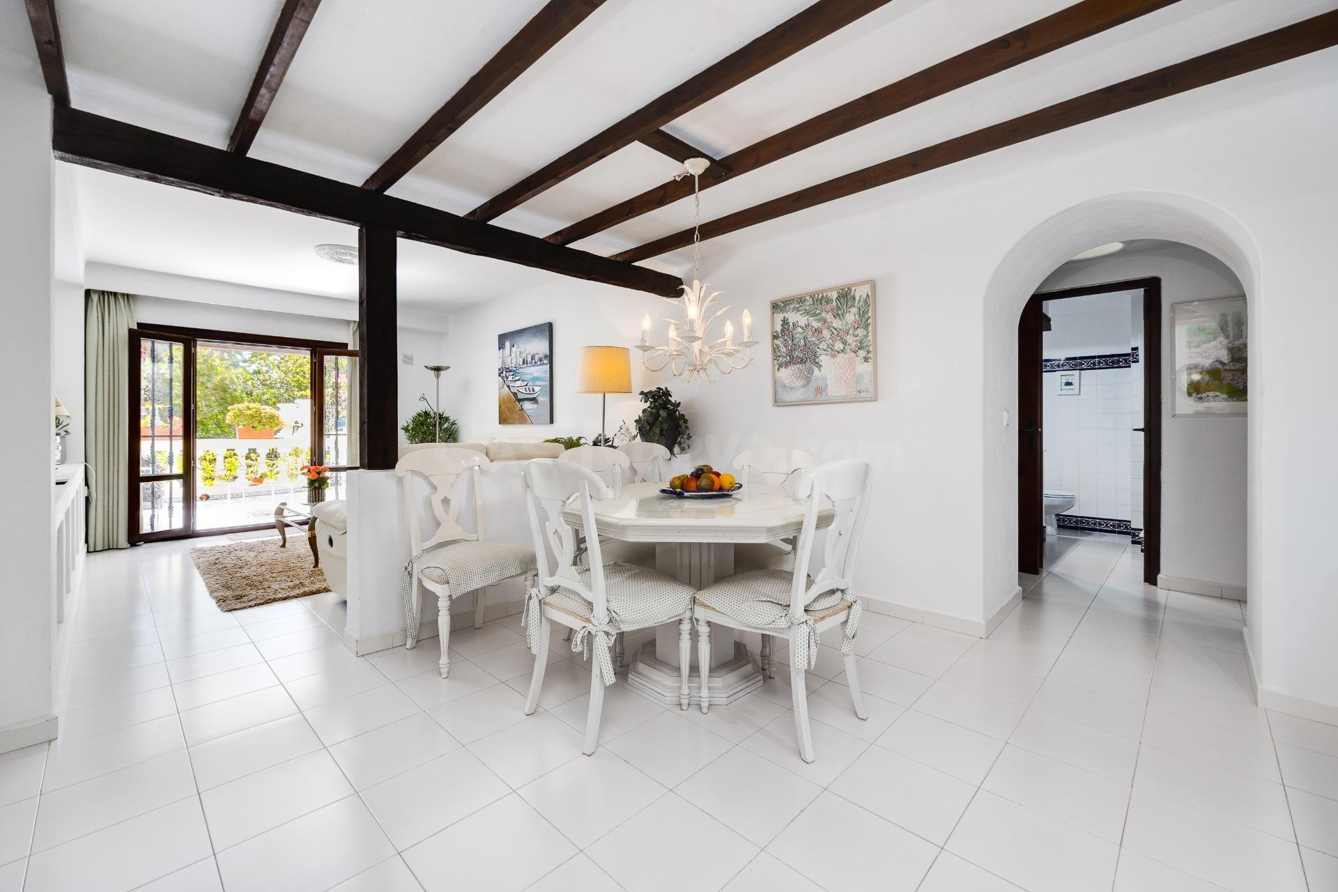 Maravilloso piso bajo (aprox. 72 m2) con gran terraza en la  - foto 13