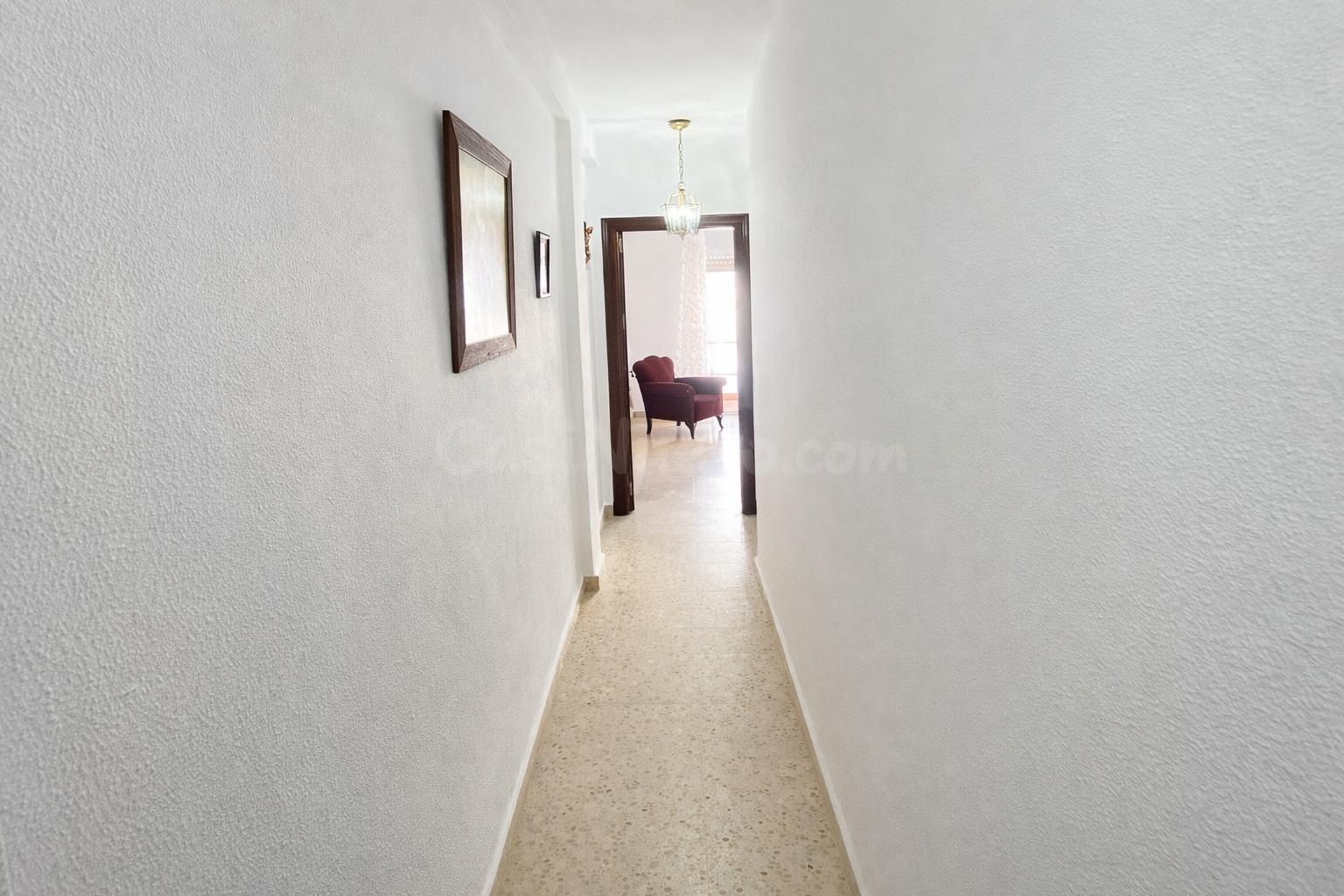 Amplio piso de 3 dormitorios con balcón en plena Calle Real  - foto 23