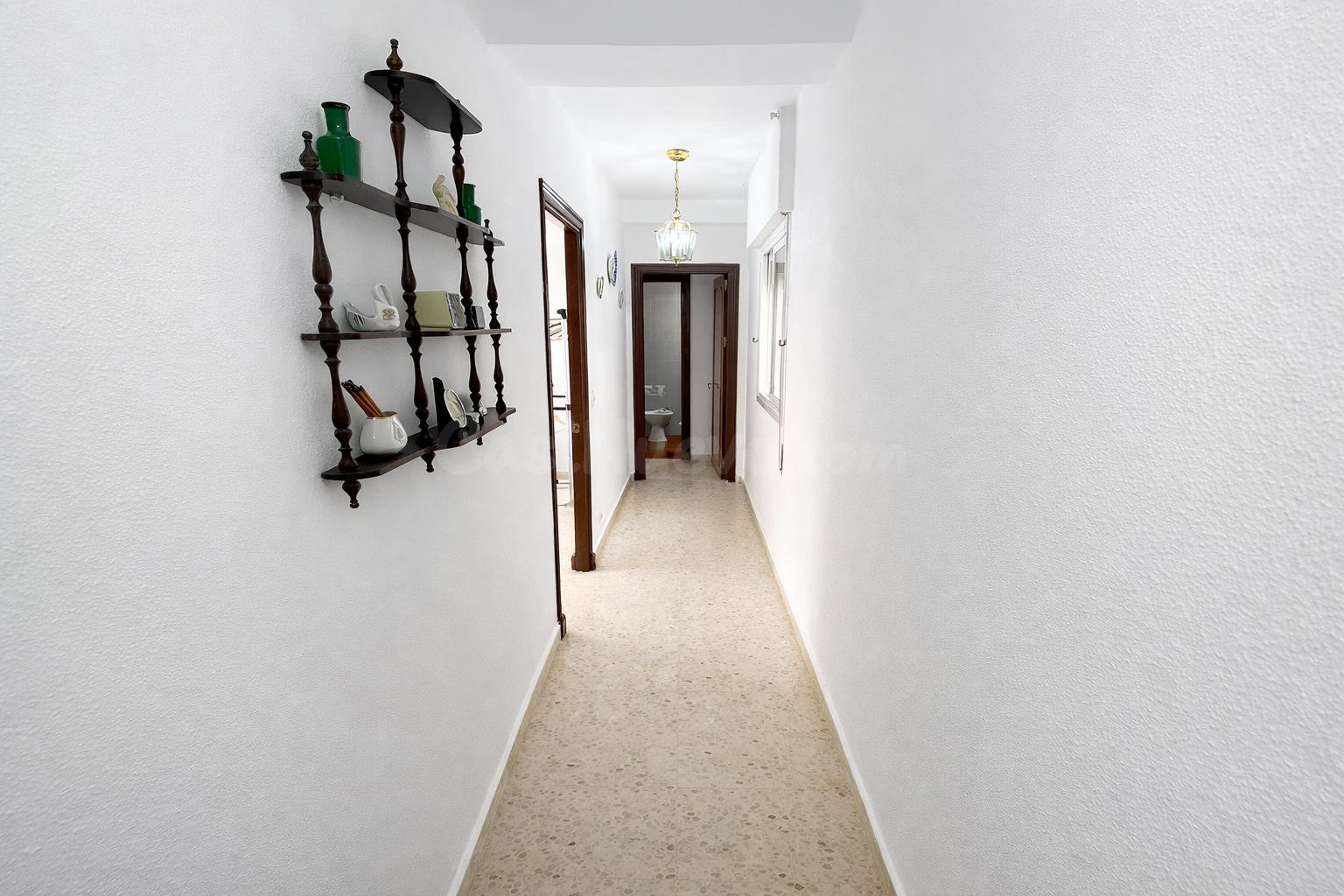 Amplio piso de 3 dormitorios con balcón en plena Calle Real  - foto 25