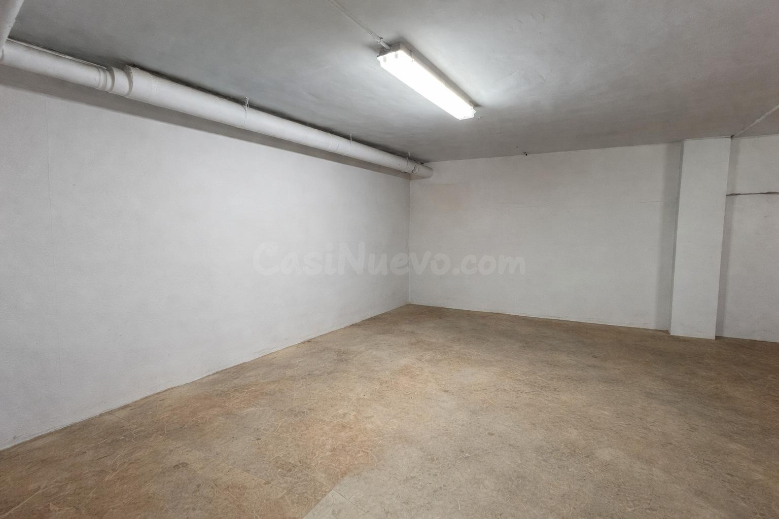 Espacioso local comercial en Maracena, con oficinas, almacén - foto 5