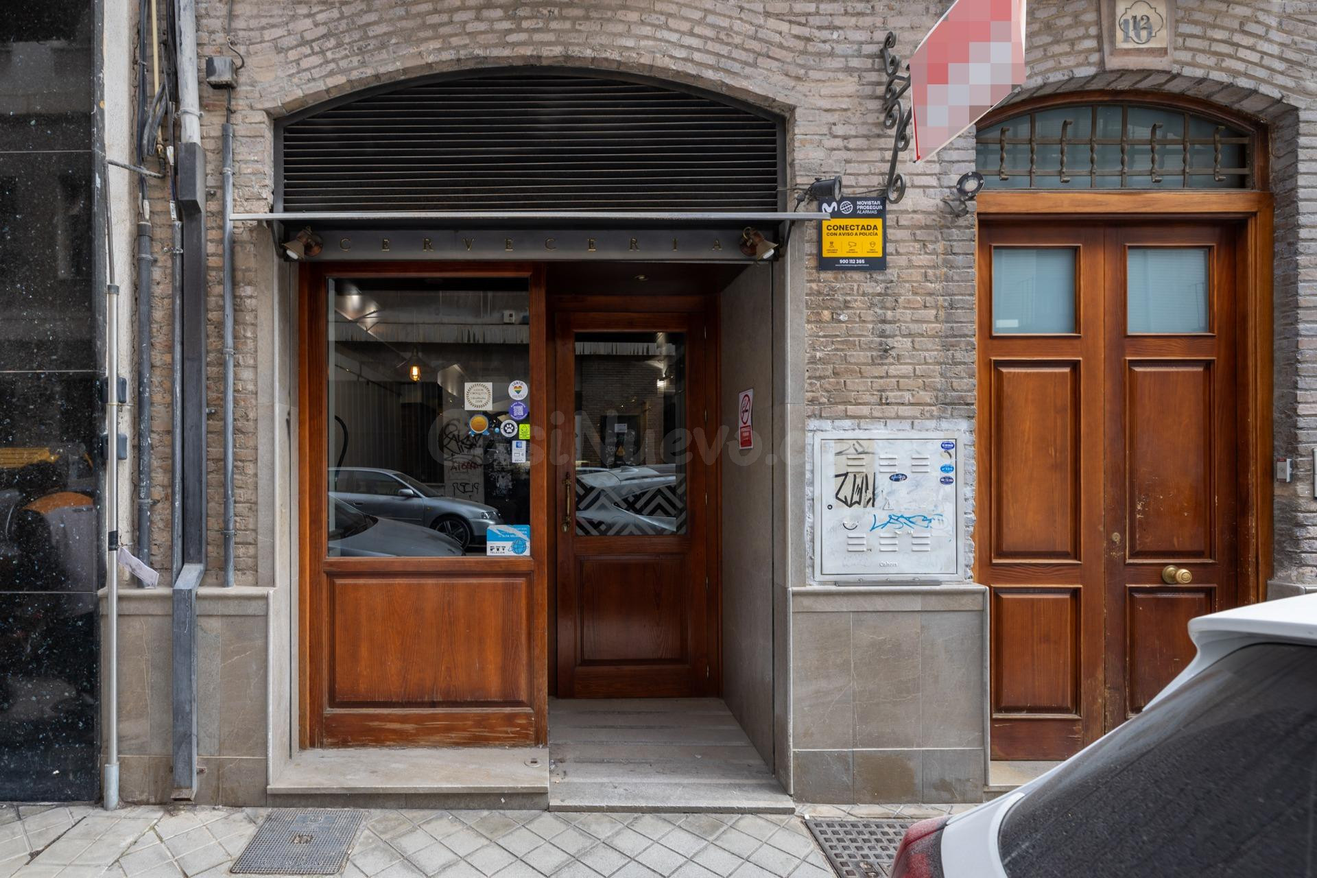 Edificio de 11 apartamento y un local. En Venta en el centro