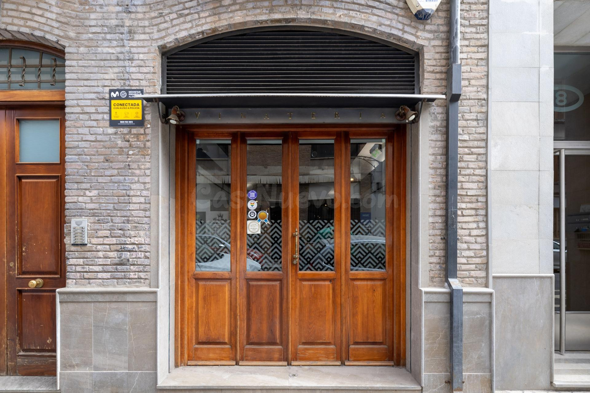 Edificio de 11 apartamento y un local. En Venta en el centro - foto 3