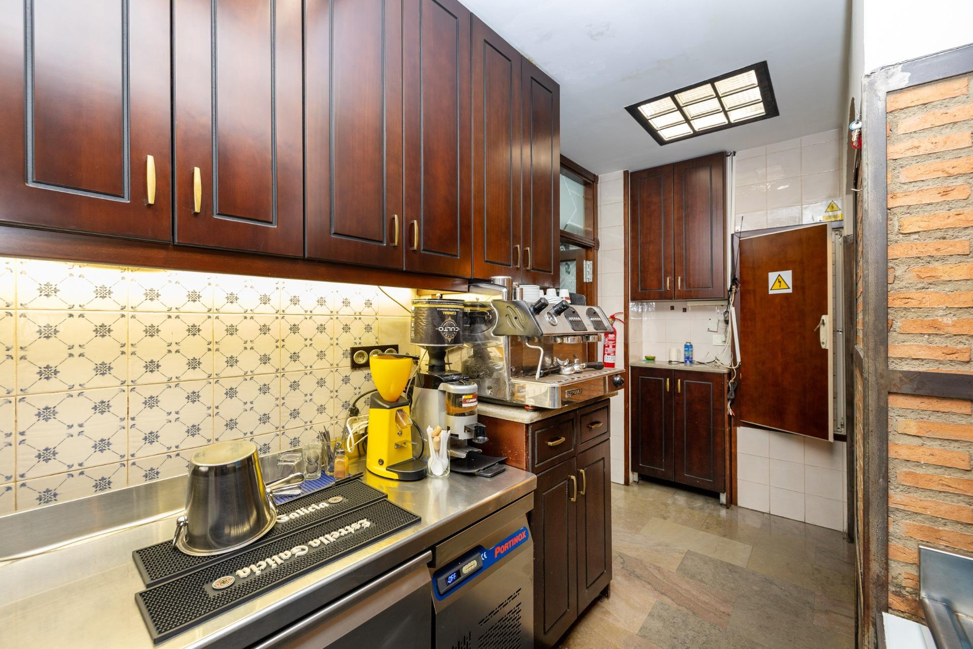 Edificio de 11 apartamento y un local. En Venta en el centro - foto 33