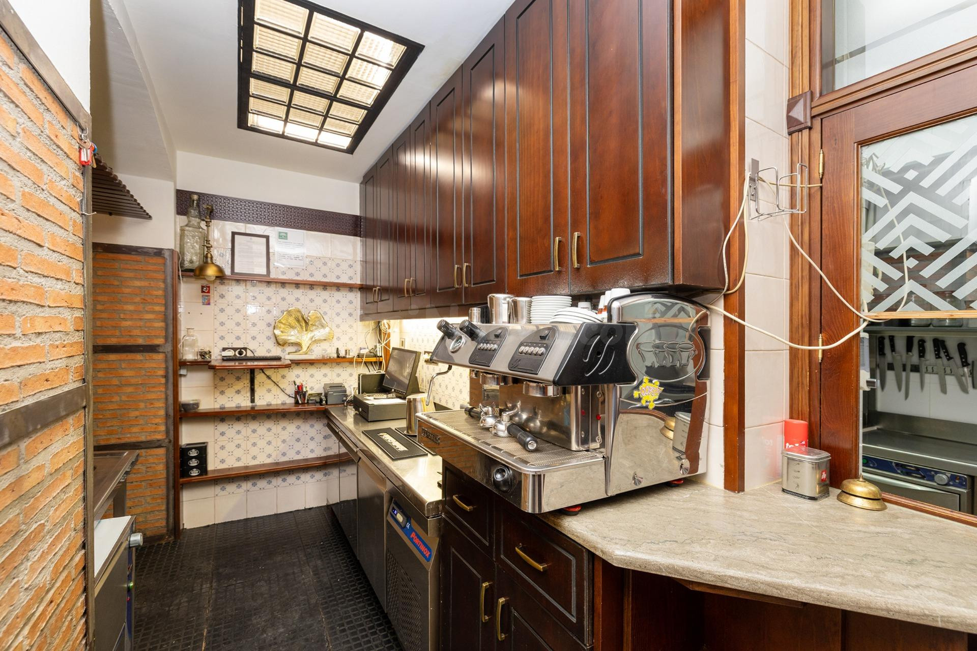 Edificio de 11 apartamento y un local. En Venta en el centro - foto 34