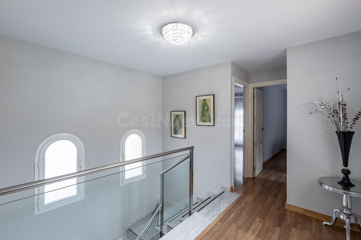 GRAN CASA CON PARCELA EN ALHENDIN - foto 11