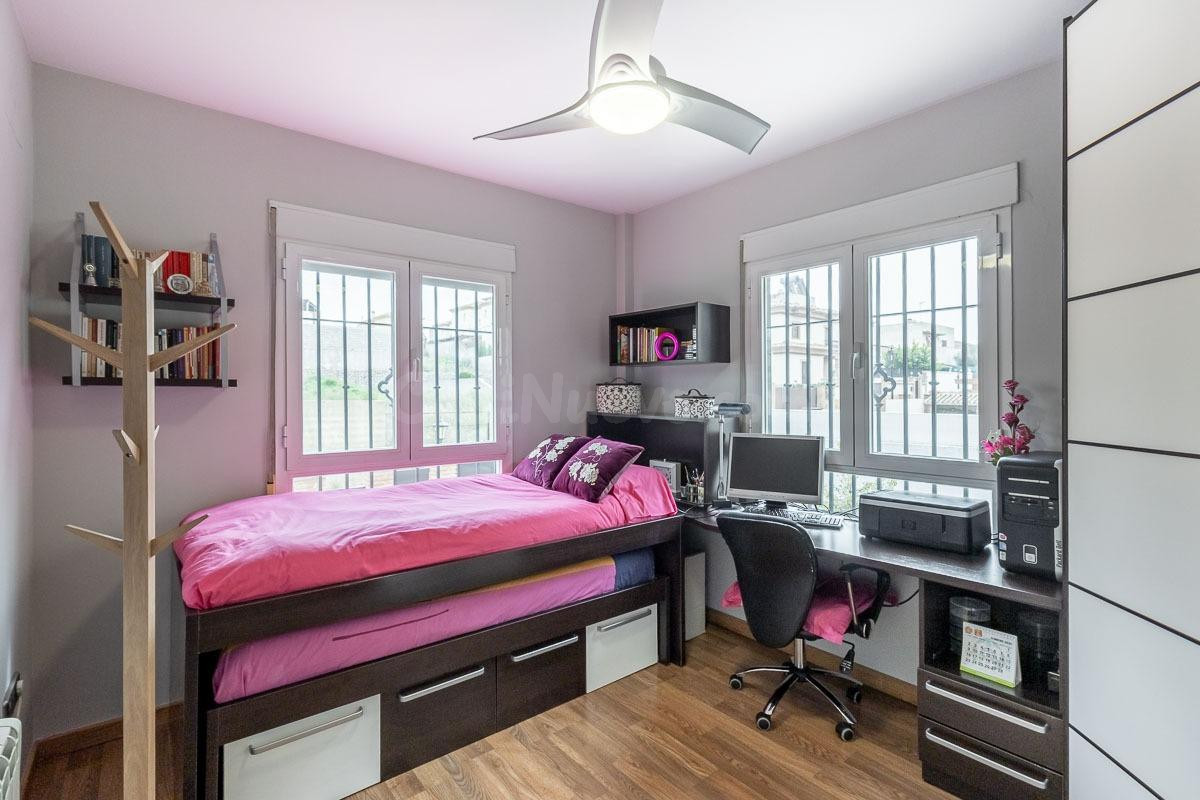 GRAN CASA CON PARCELA EN ALHENDIN - foto 16