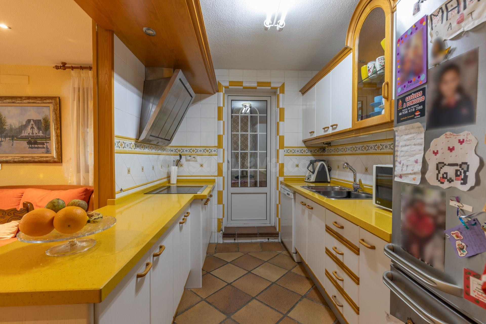 Gran vivienda con parcela de casi 900 m2 en Urbanización Los - foto 23