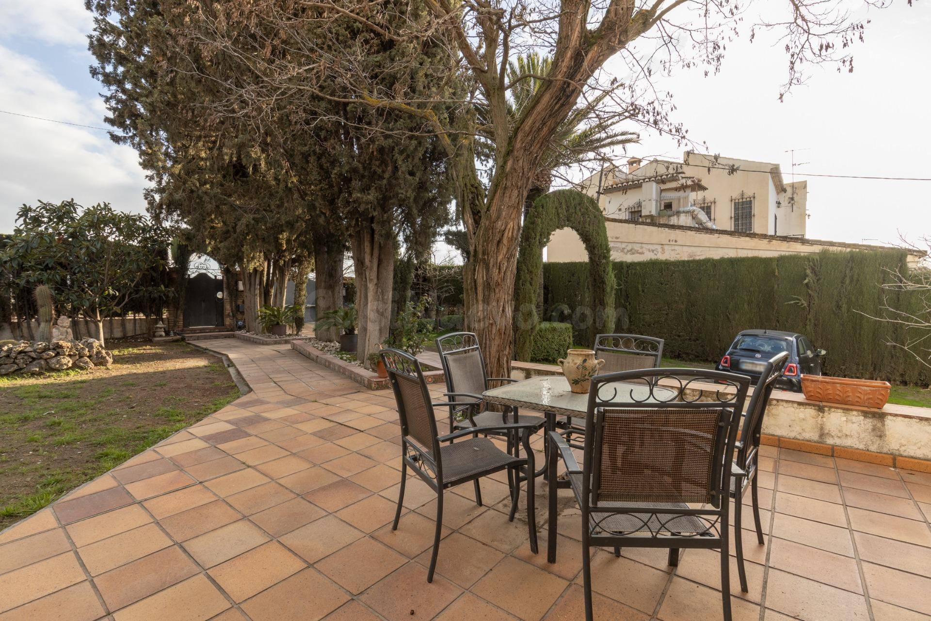 Gran vivienda con parcela de casi 900 m2 en Urbanización Los - foto 38