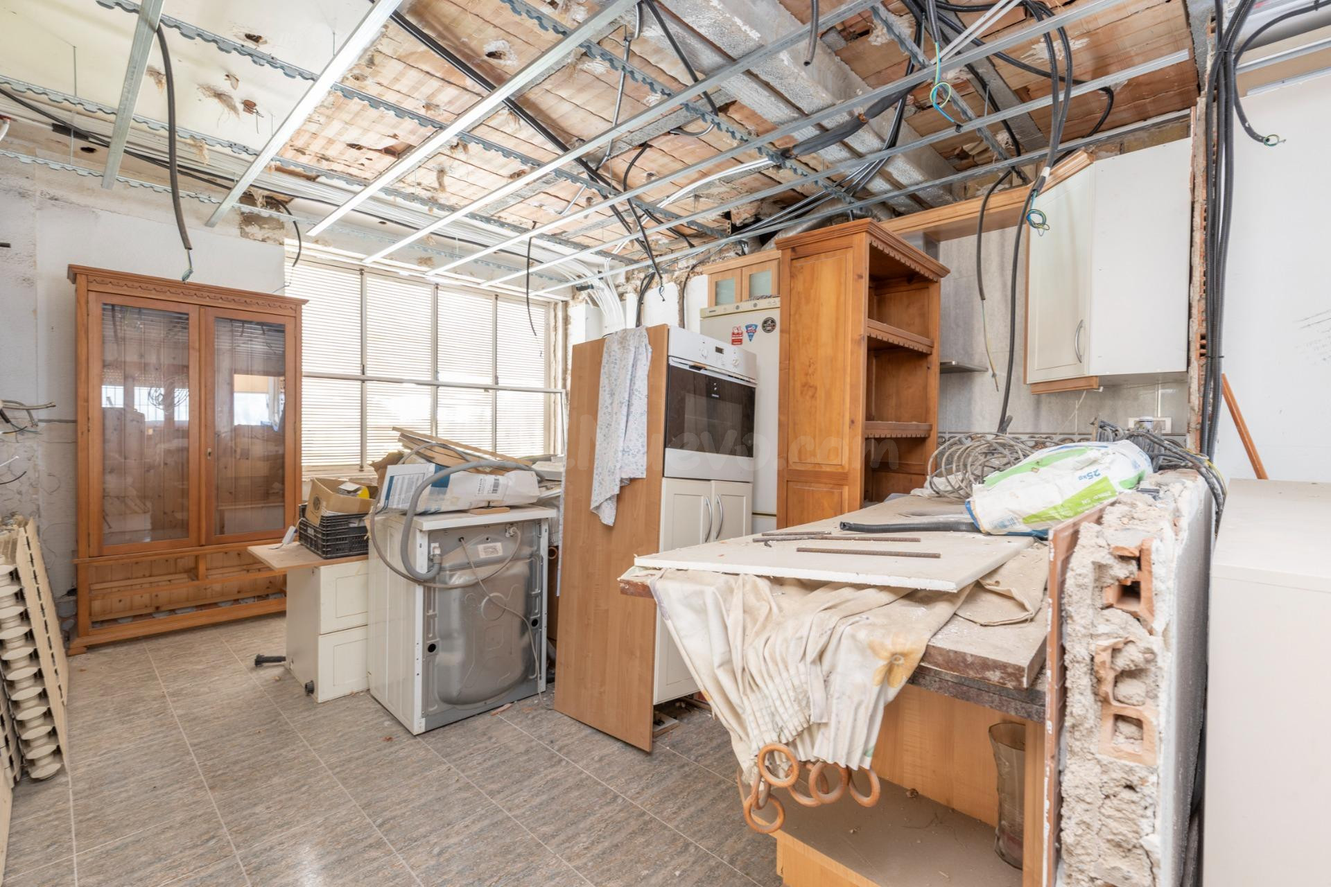 Gran vivienda con parcela de casi 900 m2 en Urbanización Los - foto 44