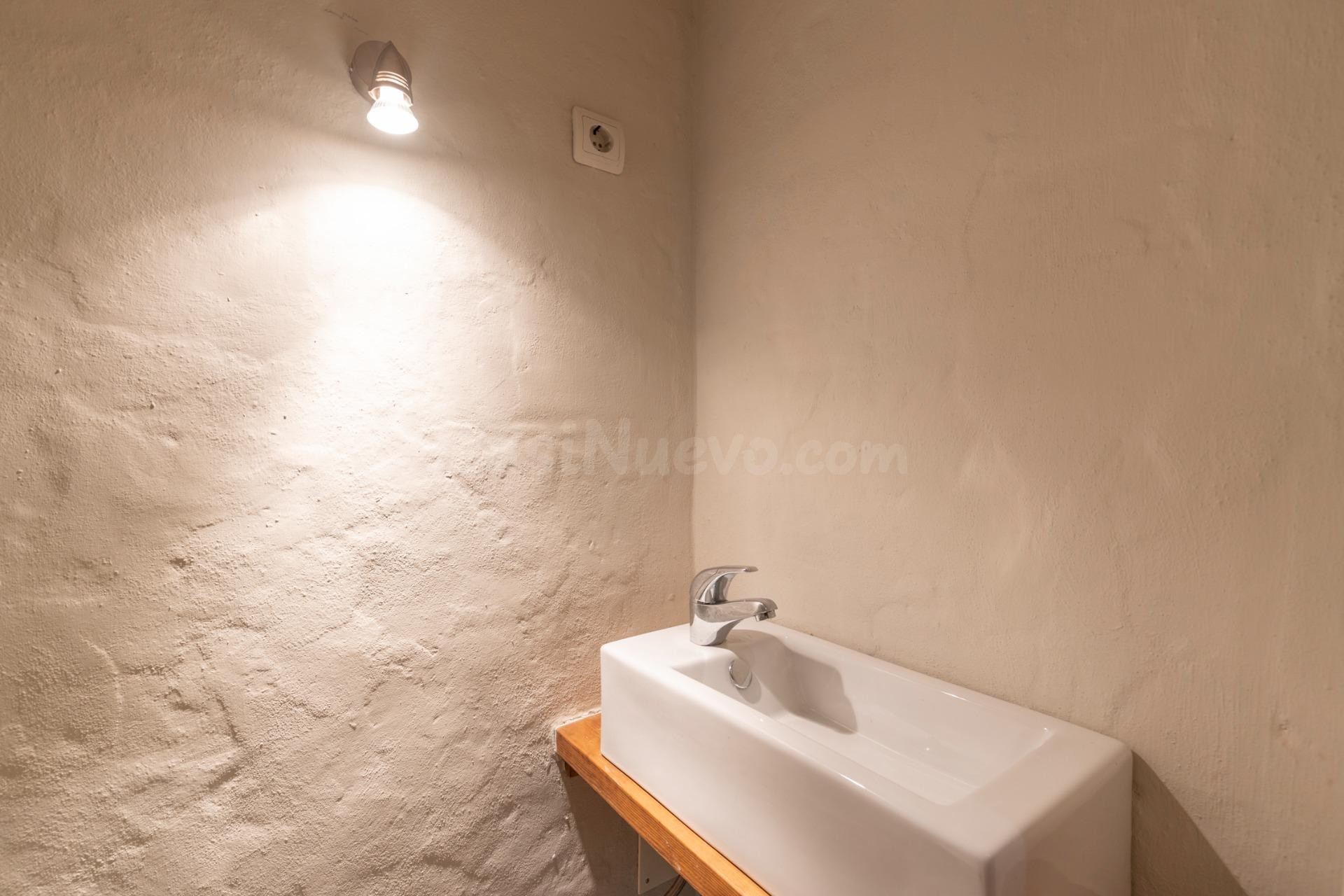 MAGNIFICO LOCAL EN ARABIAL JUNTO HIPERCOR, COMPLETAMENTE INS - foto 4