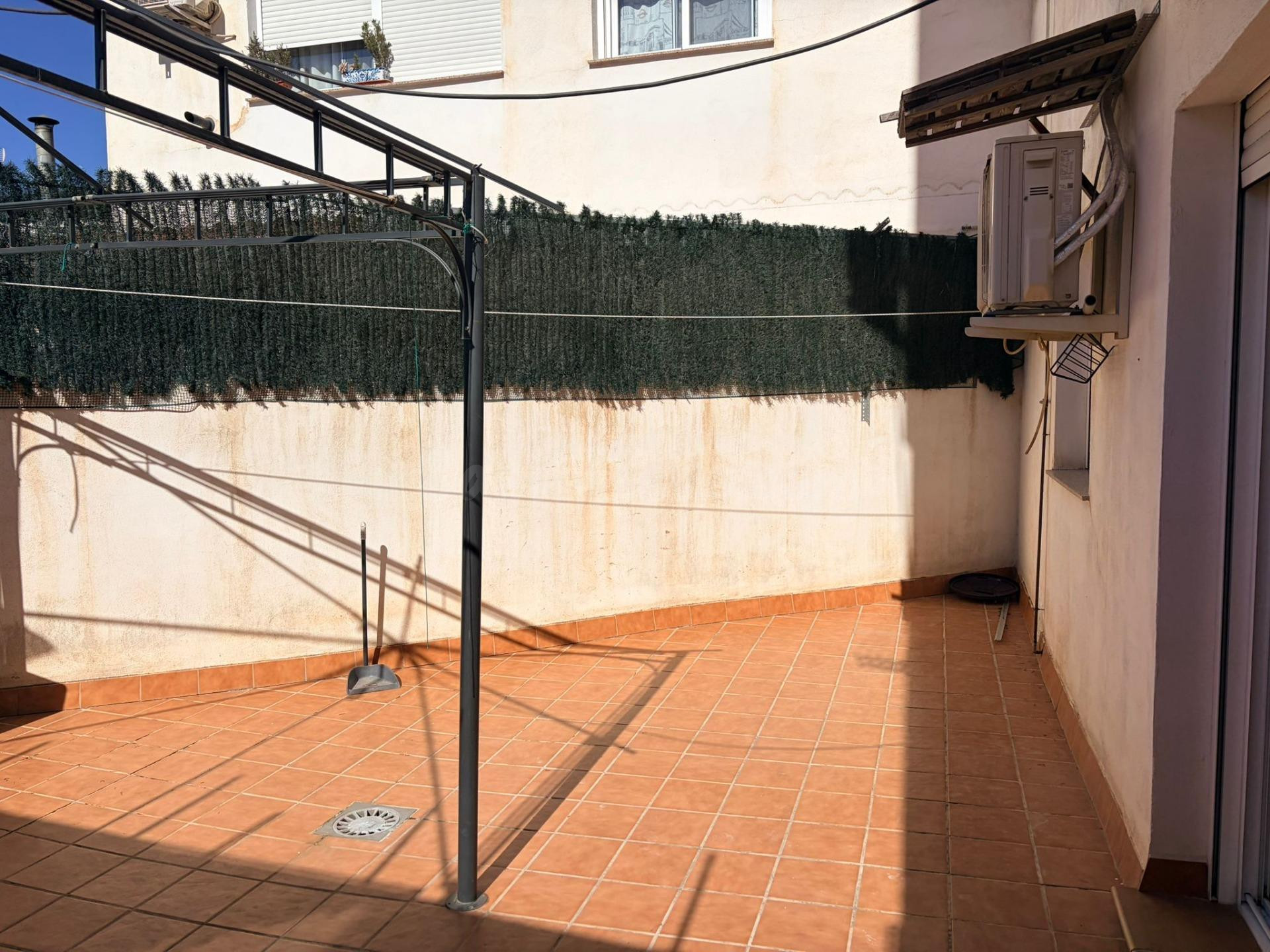 piso de 2 dormitorios y gran patio en zona de la ermita - foto 17