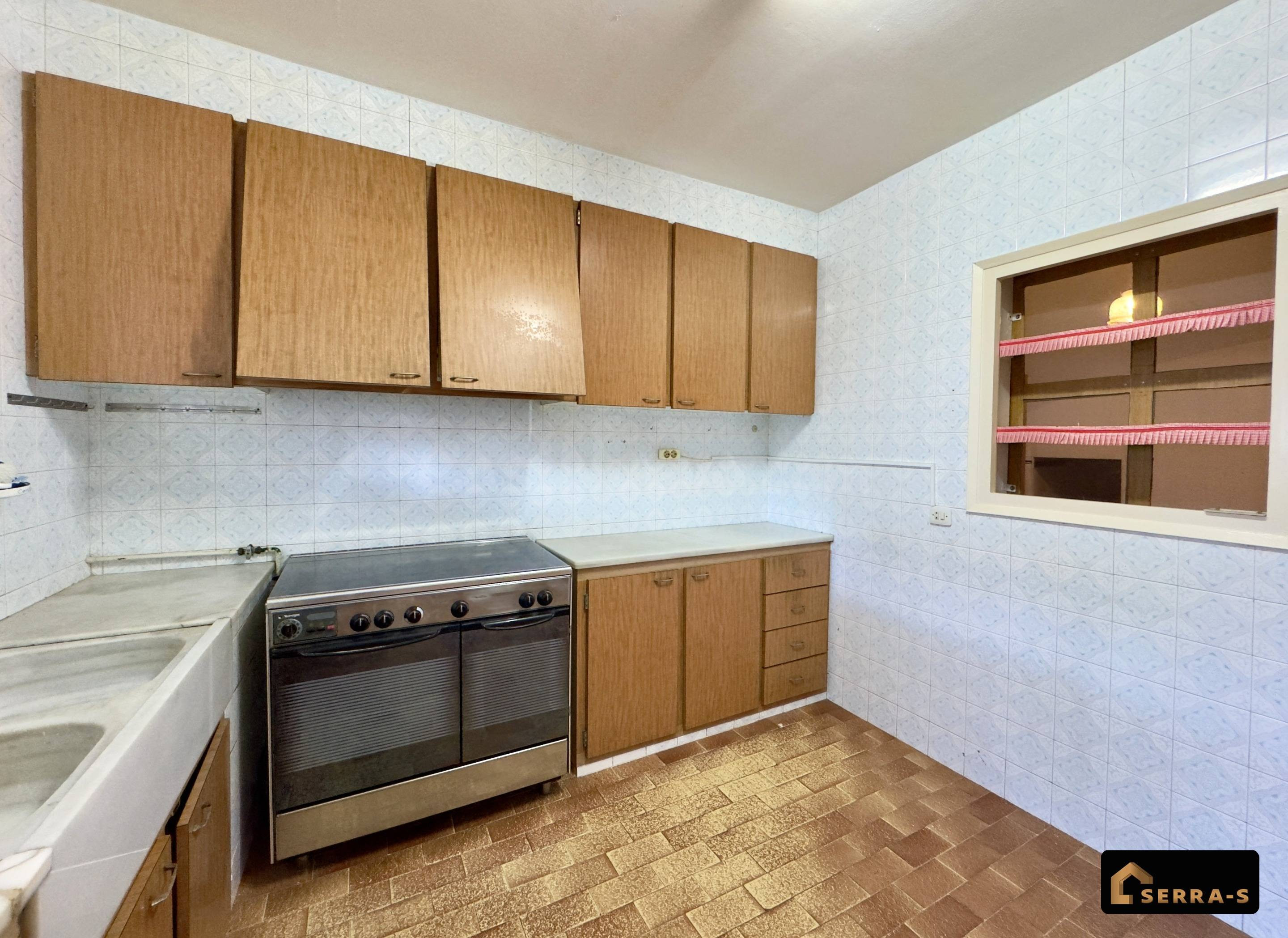 CASA DE PUEBLO CON GRAN POTENCIAL A POCOS PASOS DEL MAR EN Z - foto 7