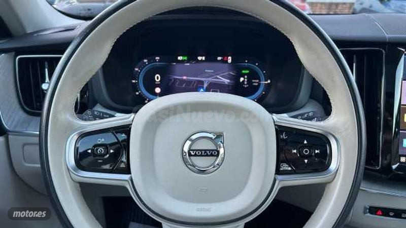 Volvo XC 60 - foto 12