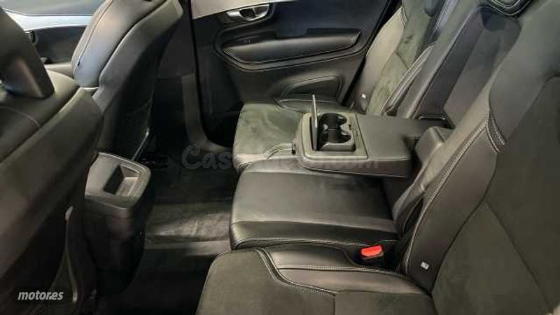 Volvo XC 90 - foto 11