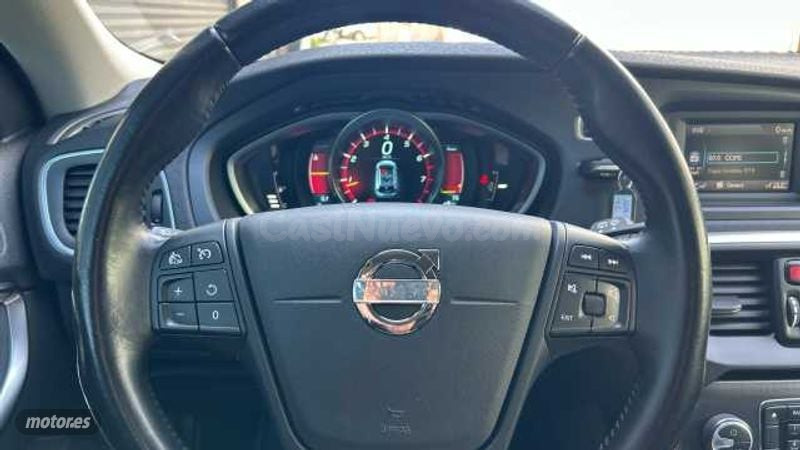 Volvo V 40 - foto 10