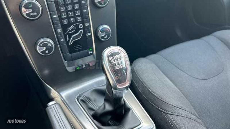 Volvo V 40 - foto 19