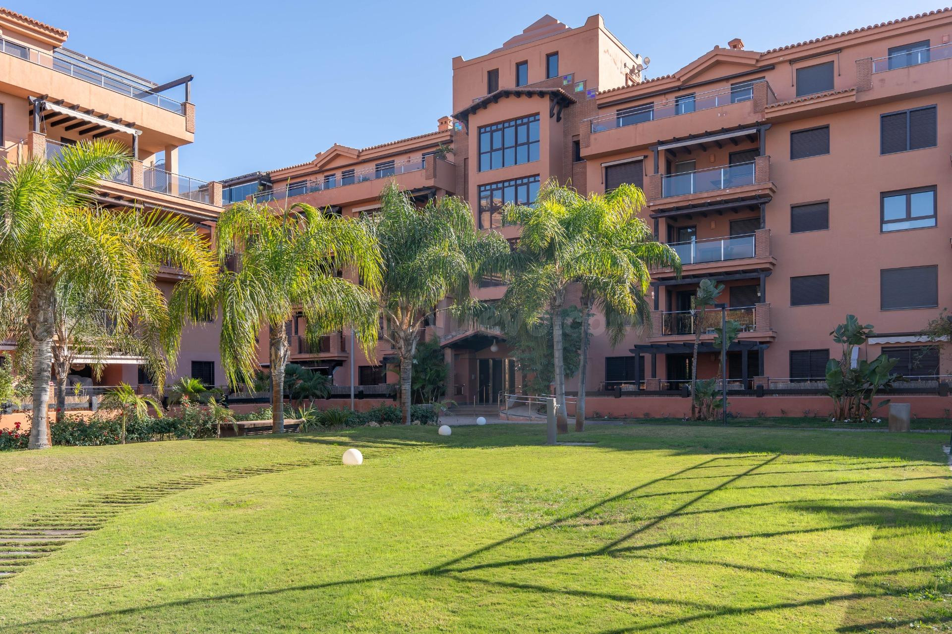 Exclusividad y Confort en la Urbanización "Dos Mares" Playa  - foto 42