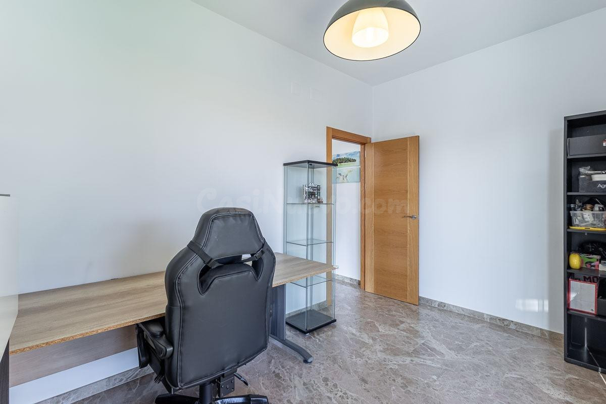 Increíble Ático Dúplex con garaje, trastero y una magnífica  - foto 18