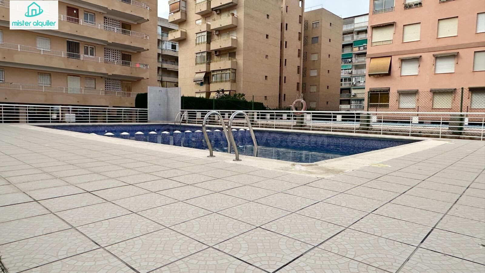 VIVIENDA EN SANTA POLA EN UNA ZONA TRANQUILA Y AGRADABLE PAR - foto 26
