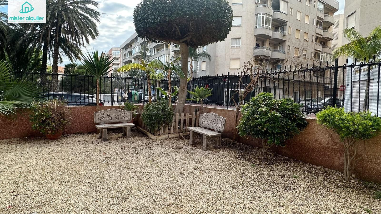 VIVIENDA EN SANTA POLA EN UNA ZONA TRANQUILA Y AGRADABLE PAR - foto 34