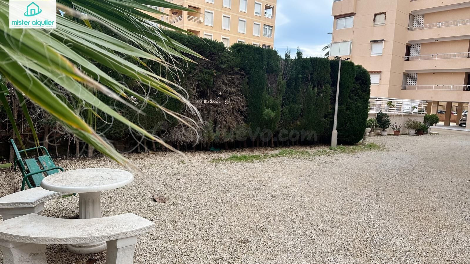 VIVIENDA EN SANTA POLA EN UNA ZONA TRANQUILA Y AGRADABLE PAR - foto 38
