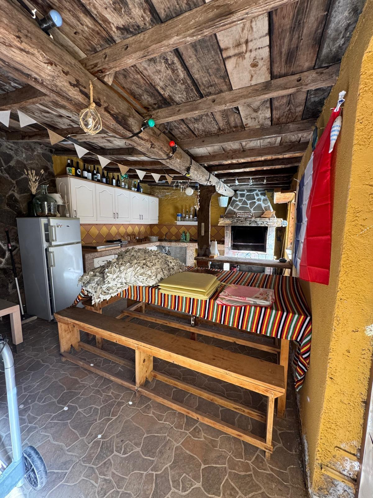 Encantador chalet  de 279 m2 4 habitaciones 2 baños y garage - foto 17