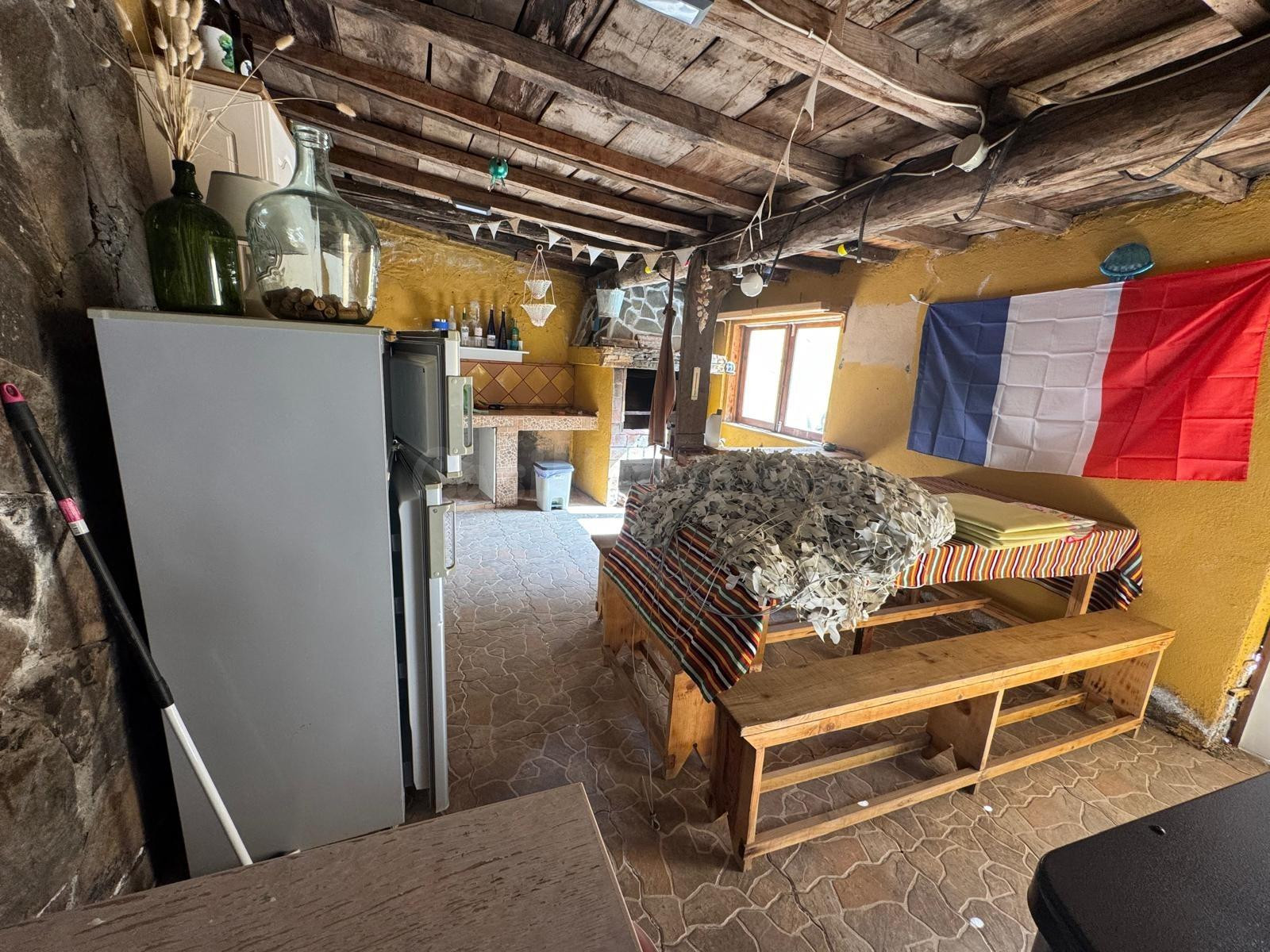 Encantador chalet  de 279 m2 4 habitaciones 2 baños y garage - foto 19