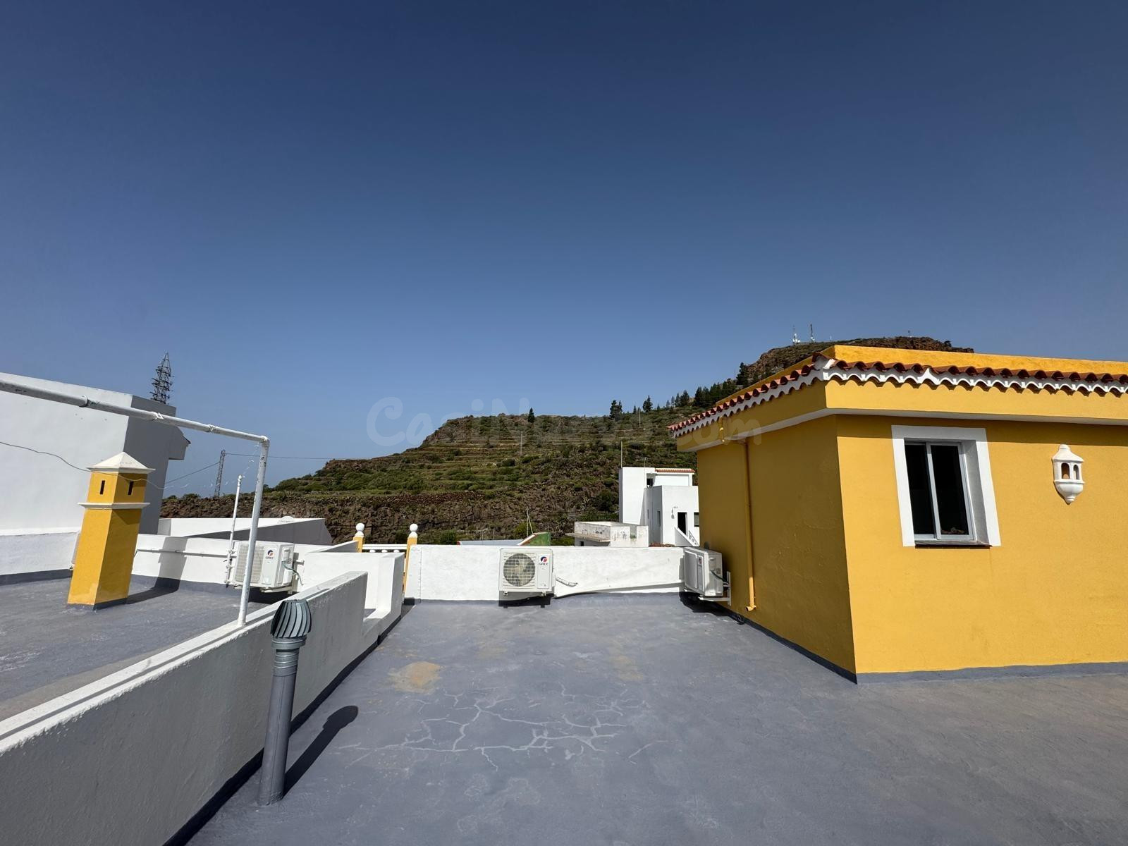 Encantador chalet  de 279 m2 4 habitaciones 2 baños y garage - foto 27