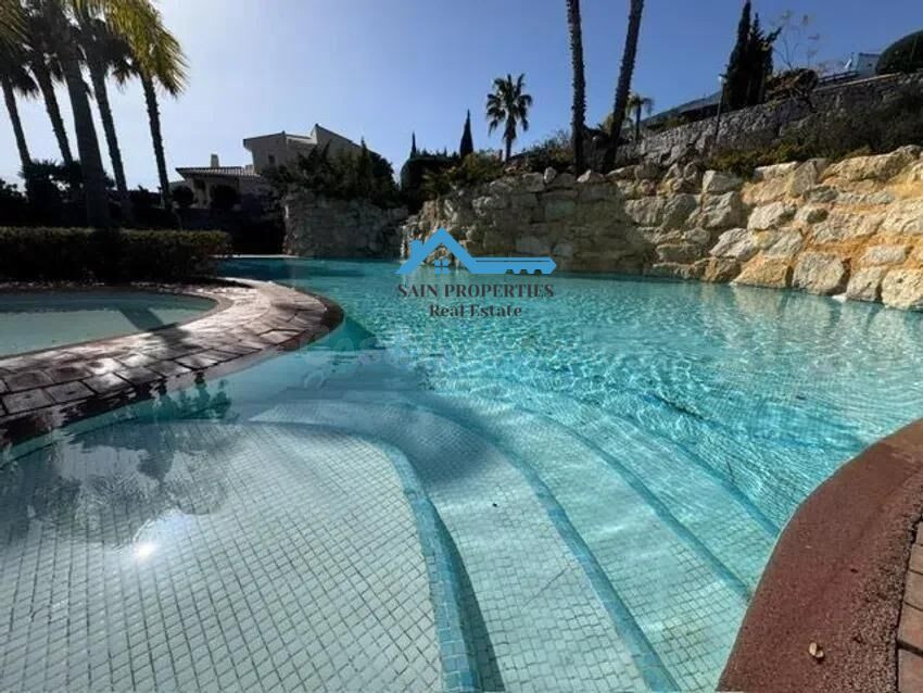 Villa de Diseño en Polop: Eficiencia Solar y Vistas al Ponoi - foto 2