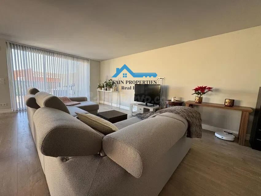 Villa de Diseño en Polop: Eficiencia Solar y Vistas al Ponoi - foto 3