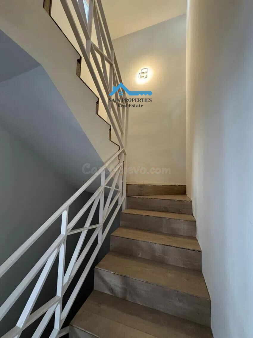 Villa de Diseño en Polop: Eficiencia Solar y Vistas al Ponoi - foto 11