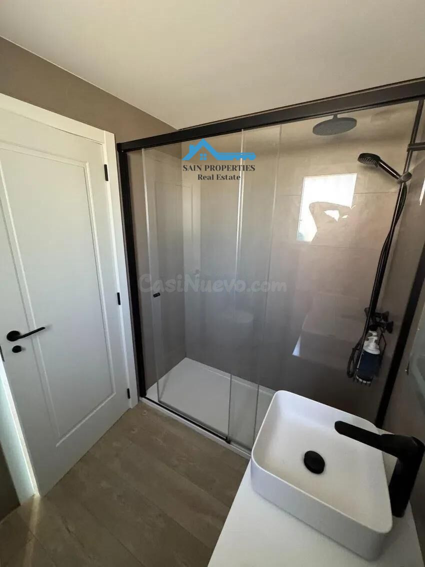 Villa de Diseño en Polop: Eficiencia Solar y Vistas al Ponoi - foto 17