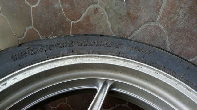 Rueda moto 160/60 ZR17 - foto 2