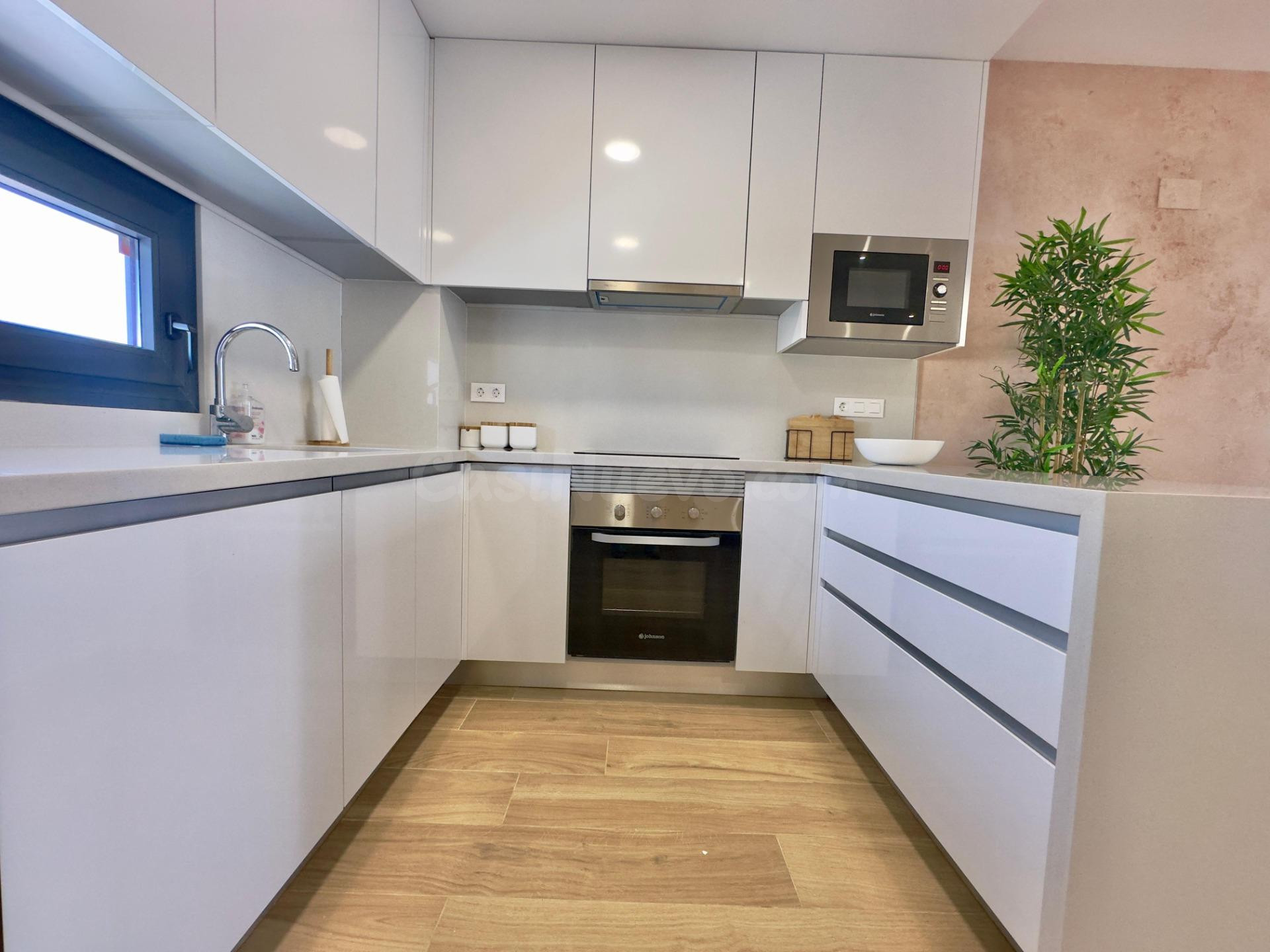 BUNGALOW DE 2 DORMITORIOS Y 2 BAÑOS EN LOS BALCONES, TORREVI - foto 17